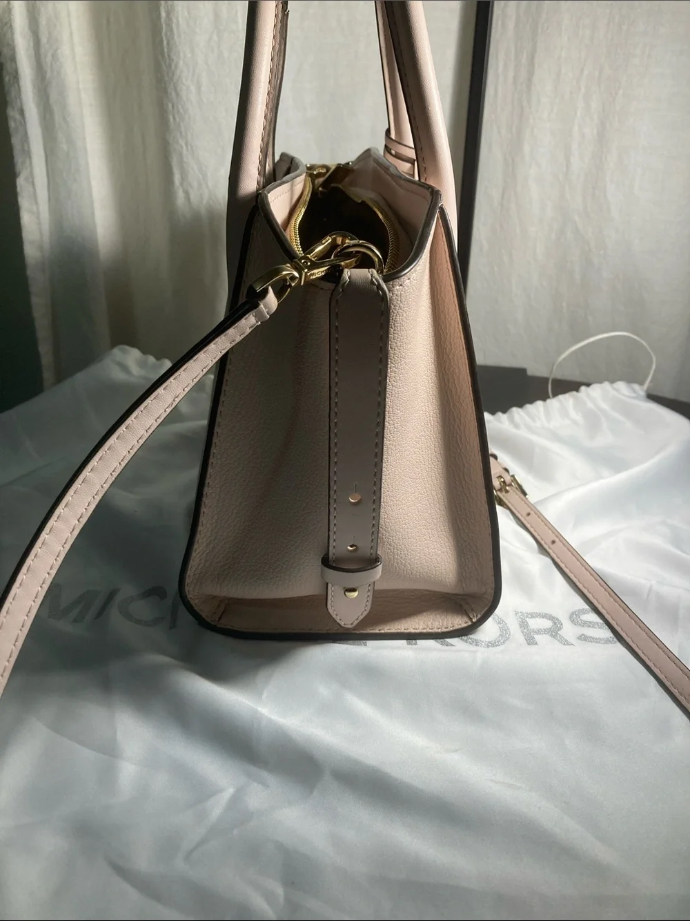 Michael Kors Avril Small Pebbled Leather Top-Zip Satchel in Powder pink Blush.
